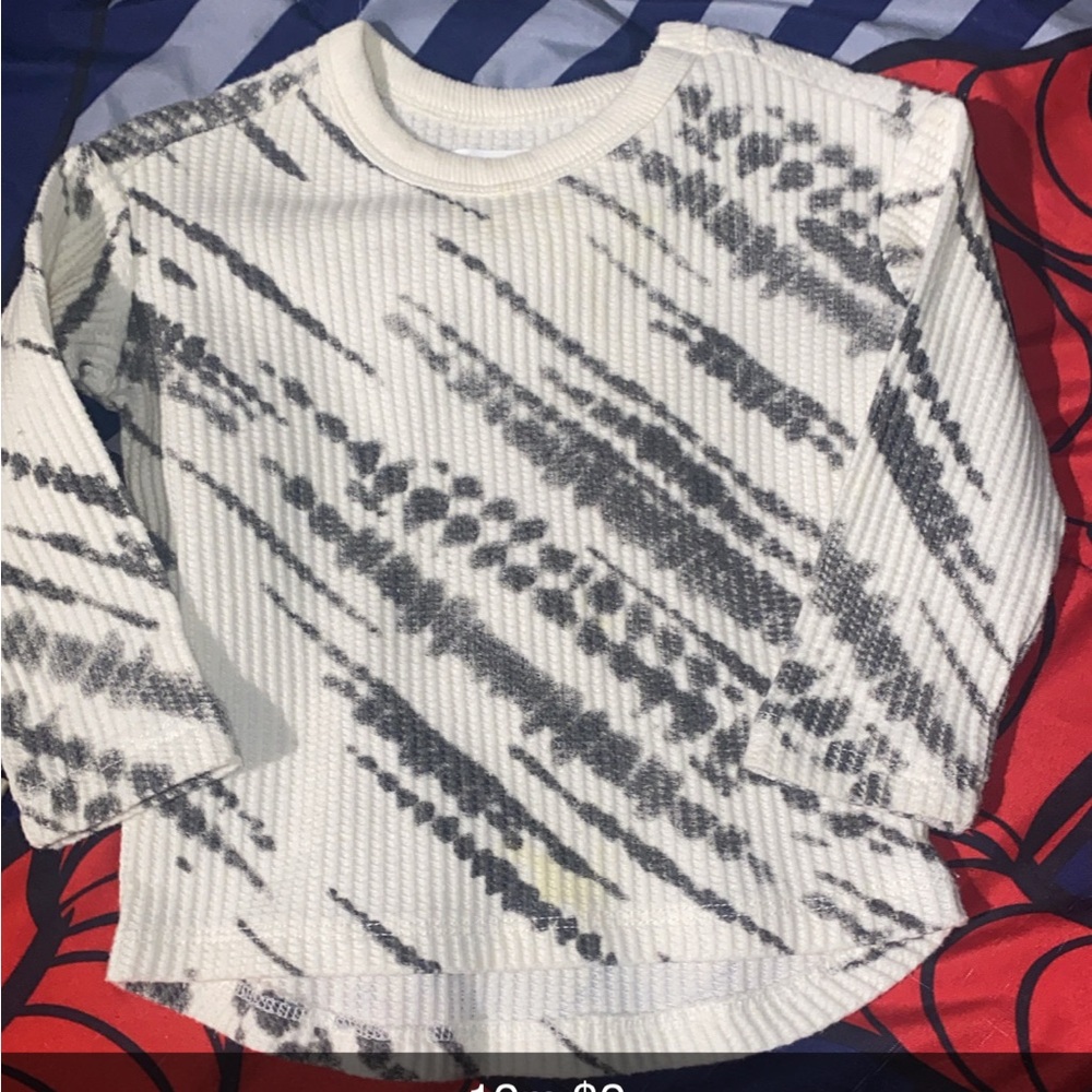 White and Gray Patterned Long Sleeve Shirt